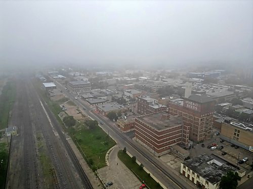 24072024
Fog hangs over Brandon on a humid Wednesday morning. Environment Canada predicts a high of 34 C today.
(Tim Smith/The Brandon Sun)