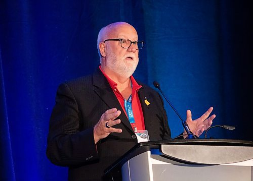 Mike Thiessen / Winnipeg Free Press 
Liberal candidate Ian MacIntyre brought the Manitoba Liberal Party&#x2019;s education promises to a roomful of educators during a public election forum hosted by the Manitoba Teachers&#x2019; Society. For Maggie Macintosh. 230823 &#x2013; Wednesday, August 23, 2023