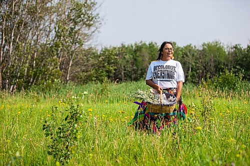 MIKAELA MACKENZIE / FREE PRESS

Dana Connolly, the creator of Mashkiki Garden Creations, at Assiniboine Forest on Thursday, July 25, 2024. She makes natural beauty and wellness products infused with Manitoba prairie plants.

For AV story.