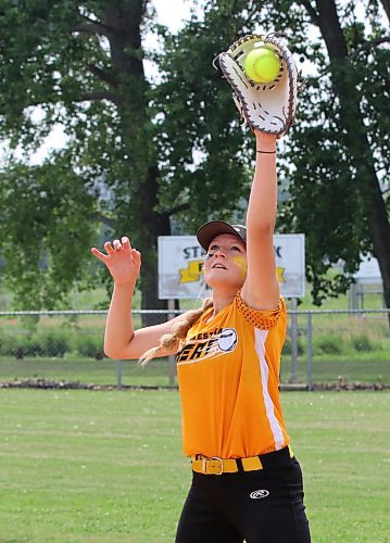 Under-15 Westman Heat first baseman Olivia Wilson hauls in a high throw from the plate after an Eastman Blades batter is put out following a dropped third strike during the first inning of their game in Softball Manitoba's U15 AA provincials at Steve Clark Field on Friday. (Perry Bergson/The Brandon Sun)
July 26, 2024