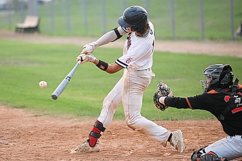 Mike Sudoma/Free Press
Elmwood Giants Lucas Lyons hits a line drive during the AAA Baseball Manitoba Provincial Championships Sunday evening at Charleswood Place field
July 28, 2024
