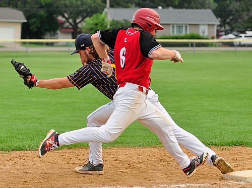 Boissevain outfielder Dawson Hole was out by a foot when the throw from across the diamond from Wawanesa third baseman Dawson Cullen arrived in the glove of first baseman Avery Kirkup before the foot reached the bag. The Centennials, however, went on to win 11-3 and take a 2-0 lead in the South West Baseball League best-of-five series. (Jules Xavier/The Brandon Sun)