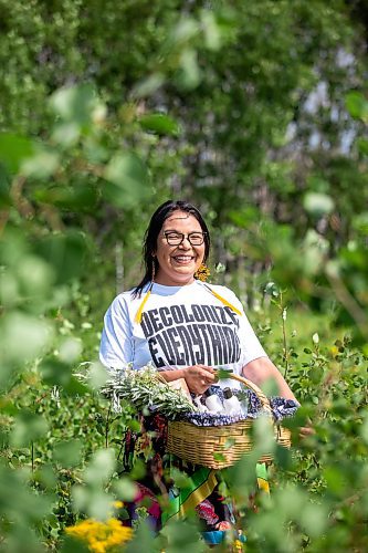 MIKAELA MACKENZIE / FREE PRESS

Dana Connolly, the creator of Mashkiki Garden Creations, at Assiniboine Forest on Thursday, July 25, 2024. She makes natural beauty and wellness products infused with Manitoba prairie plants.

For AV story.