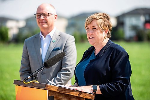 MIKAELA MACKENZIE / FREE PRESS

	
Consumer Protection and Government Services minister Lisa Naylor speaks to the media about the South Winnipeg Recreation Complex in Bridgwater on Tuesday, July 30, 2024. 

For Jordan story.