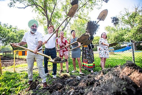 MIKAELA MACKENZIE / FREE PRESS

	
Diljeet Brar (left), Kevin Lamoureux, Michelle Cooke, Vivian Santos, Marsha Missyabit, and Lora Meseman break ground on a new basketball court and playground at Northwood Community Centre on Wednesday, July 31, 2024. 

For Jura story.