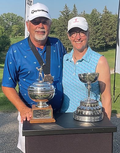 Mike McIntyre / Free Press
Brad Moore (left) and Rhonda Orr, winners of the 2024 men's and women's Manitoba seniors' golf championships.
