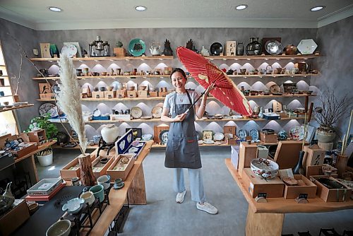 Ruth Bonneville / Free Press

BIZ - Wutong Tree

Business photos of  Junyue (Grace) Zhao, co-owner of Wutong Tree Gifts Shop at 565 Academy Rd.

What: Wutong Tree sells one-of-a-kind Japanese ceramics in its new shop. It's also planning to offer ceramics lessons. This is Wutong Tree's first summer open.

See story by Gabby

July 31st,  2024

