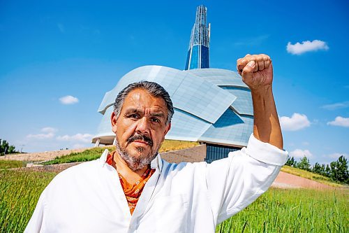 NIC ADAM / FREE PRESS
Chris Reed, Pictured outside the Canadian Museum of Human Rights Wednesday, filed a human rights complaint against Kelly Vasas, his landlord at 211 Furby, alleging he was abusive, aggressive and attempted to illegally evict him.
240731 - Wednesday, July 31, 2024.

Reporter: Malak