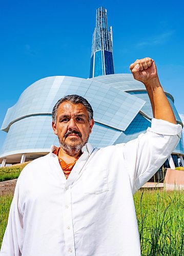 NIC ADAM / FREE PRESS
Chris Reed, Pictured outside the Canadian Museum of Human Rights Wednesday, filed a human rights complaint against Kelly Vasas, his landlord at 211 Furby, alleging he was abusive, aggressive and attempted to illegally evict him.
240731 - Wednesday, July 31, 2024.

Reporter: Malak