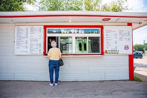 NIC ADAM / FREE PRESS
Brian's Drive-Inn, which has been operating in some capacity along Lorette's main drag since the early '60s, pictured Wednesday.
240731 - Wednesday, July 31, 2024.

Reporter: Dave
