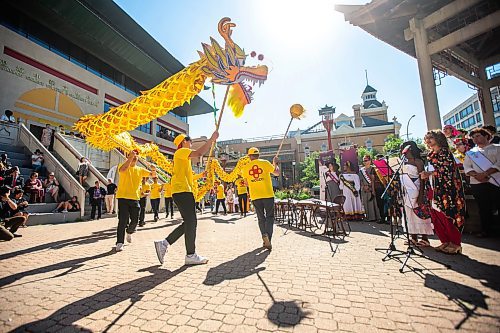 MIKAELA MACKENZIE / FREE PRESS

	
A dragon dance kicks off a Folklorama media event at the Winnipeg Chinese Cultural and Community Centre on Thursday, Aug. 1, 2024. 

