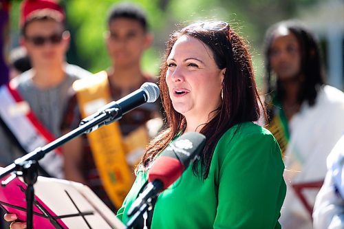 MIKAELA MACKENZIE / FREE PRESS
	

Executive director Teresa Cotroneo speaks at the Folklorama kickoff at the Winnipeg Chinese Cultural and Community Centre on Thursday, Aug. 1, 2024. 

