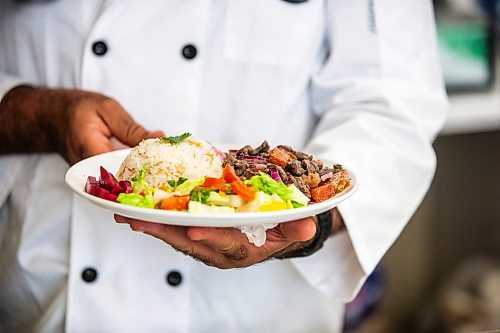 MIKAELA MACKENZIE / FREE PRESS

	
Chef George Abraham holds Egyptian beef shawerma, which will be one of the dishes at this year&#x573; pavilion, at House of Taste on Wednesday, July 31, 2024. 

For Eva story.