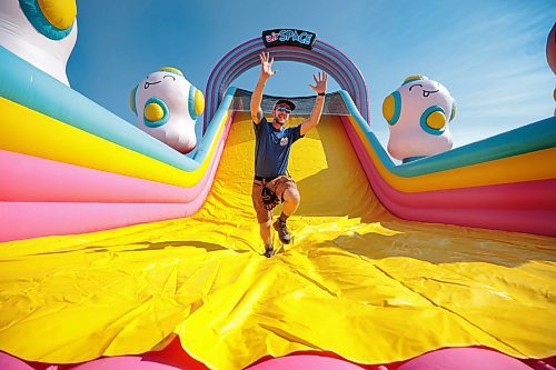 Ruth Bonneville / Free Press

ENT - big bounce

Big Bounce preview 

Photo of Darren Halls, Tour Manager of Big Bounce America trying out the HUGE Air Space slide and Foam Cannons bounce rides Friday.  The Big Bounce Tour is open to all ages and is on all weekend at Red River Exhibition Grounds. 

Note:  They did not have all their bounce rides set up yet at the time the photo was taken.  


BIG BOUNCE CANADA: The Big Bounce Canada Tour has taken over Red River Exhibition Park from August 2 to 4, 2024, with the World&#x573; Largest Bounce House and other thrilling inflatables. 

Aug 2nd,  2024

