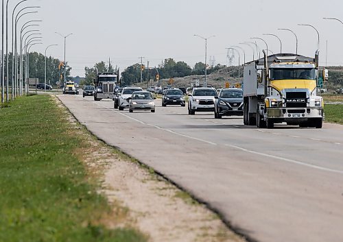 JOHN WOODS / FREE PRESS
Northbound traffic just south of the Waverley and Kenaston Blvd. intersection photographed Monday, August 6, 2024. A male was taken to hospital after rear ending a vehicle on Friday, and died later that day.

Reporter: chris