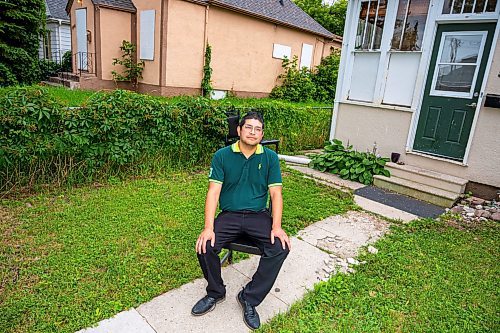 NIC ADAM / FREE PRESS
Ed Artola, pictured outside his property Wednesday, is a Winnipeg landlord who blames a vacant house next door for preventing him from being able to sell a home he owns and rents out on Atlantic Avenue. After putting his property on the market for over a year, Artola said his realtor told him the vacant home, which attracts squatters and poses a fire risk, was the issue deterring buyers. 
240807 - Wednesday, August 07, 2024.

Reporter: Joyanne