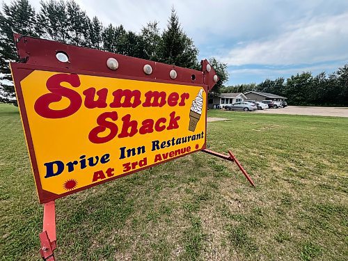 The welcome sign at Carberry's Summe Shack Drive Inn restaurant during a busy noon hour on Aug. 6. (Matt Goerzen/The Brandon Sun)