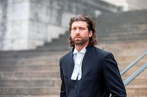 MIKAELA MACKENZIE / FREE PRESS

	
Lawyer Ethan Pollock at the law courts in Winnipeg on Wednesday, Aug. 7, 2024. Months-long waits for psychiatric assessments continue to exacerbate criminal court backlogs and impact access to justice for vulnerable people in the system. 

For Malak story.