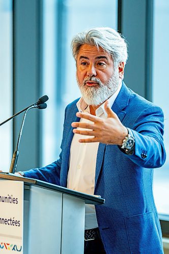 NIC ADAM / FREE PRESS
Minister of Transport and Quebec Lieutenant Pablo Rodriguez announces infrastructure funding to enhance regional connectivity in the Prairies in the newly renovated Perimeter terminal Thursday.
240808 - Thursday, August 08, 2024.

Reporter: Martin