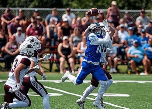 JOHN WOODS / FREE PRESS
Regina Thunder&#x2019;s Noah Zimroz (21) knocks down a pass intended for Winnipeg Rifles&#x2019; Aidan Avanthay (10) during first half CJFL action in Winnipeg Sunday, August 11, 2024. 

Reporter: josh