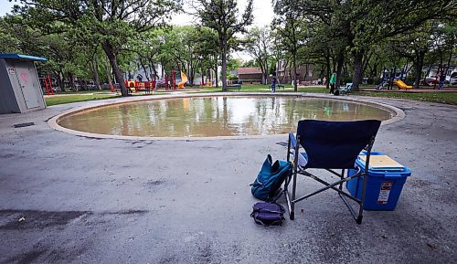 RUTH BONNEVILLE / WINNIPEG FREE PRESS

Local - Wading pool closures

Mug shot of Cordova Park wading pool on a cool, rainy summer day.    

August 16th,  2023

