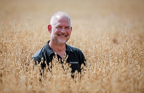 JOHN WOODS / FREE PRESS
Greg Stewart, founder and CEO of Geco Strategic Weed Management is photographed as he inspects a field just outside Winnipeg Monday, August 12, 2024. The Vancouver based company uses data and artificial intelligence to predict weeds in farmers fields, allowing for more targeted weed management.

Reporter: gabby