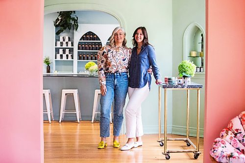 MIKAELA MACKENZIE / FREE PRESS

	
Dominika (left) and Zoe Dratwa, co-owners of Verde Candle Bar, in their new space on Academy on Monday, Aug. 12, 2024.

For Gabby Piche story.