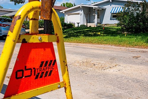 NIC ADAM / FREE PRESS
Potholes plague Augusta dr. in Waverley Heights pictured Tuesday afternoon. 
240813 - Tuesday, August 13, 2024.

Reporter: ?