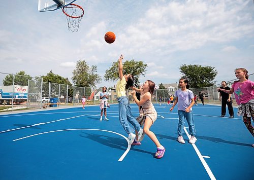 Ruth Bonneville / Free Press

Local - new outdoor basketball court

Kids from the day camp at Sinclair Park Community Centre have some fun playing basketball on the new outdoor basketball court at Sinclair Park Community Centre Wednesday.   The basketball court was officially opened earlier in the day by political partnering by many levels of government. 

 Aug 14th, 2024
