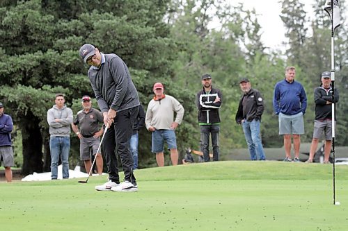 Dustin Dyck drains a putt on the 18th hole to win the Tamarack golf tournament men's final 2 up over Chad Cumming at Clear Lake Golf Course on Sunday, Aug. 25, 2019. (Thomas Friesen/The Brandon Sun)