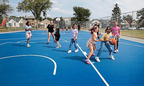 Ruth Bonneville / Free Press

Local - new outdoor basketball court

Kids from the day camp at Sinclair Park Community Centre have some fun playing basketball on the new outdoor basketball court at Sinclair Park Community Centre Wednesday.   The basketball court was officially opened earlier in the day by political partnering by many levels of government. 

 Aug 14th, 2024
