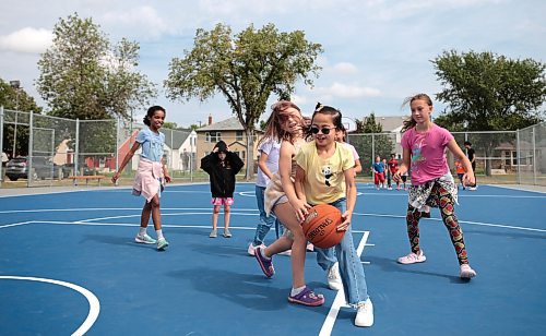 Ruth Bonneville / Free Press

Local - new outdoor basketball court

Kids from the day camp at Sinclair Park Community Centre have some fun playing basketball on the new outdoor basketball court at Sinclair Park Community Centre Wednesday.   The basketball court was officially opened earlier in the day by political partnering by many levels of government. 

 Aug 14th, 2024
