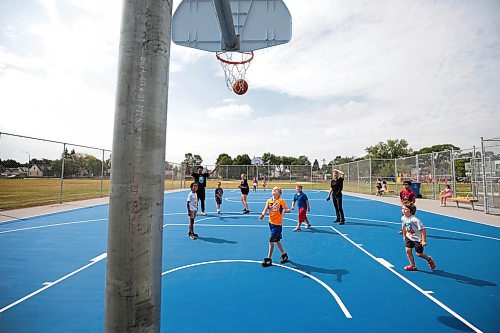 Ruth Bonneville / Free Press

Local - new outdoor basketball court

Kids from the day camp at Sinclair Park Community Centre have some fun playing basketball on the new outdoor basketball court at Sinclair Park Community Centre Wednesday.   The basketball court was officially opened earlier in the day by political partnering by many levels of government. 

 Aug 14th, 2024
