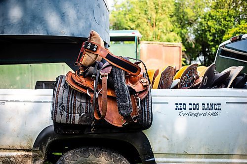 MIKAELA MACKENZIE / FREE PRESS

	
Alyssa Selman&#x573; customized saddle, ready to be loaded into the truck to go to the races, on Tuesday, Aug. 13, 2024.

For Mike McIntyre story.