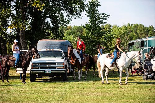 MIKAELA MACKENZIE / FREE PRESS

	
Alyssa Selman on her horse, Duke, at the Denim &amp; Dust Barrel Racing Series in Carman on Tuesday, Aug. 13, 2024.

For Mike McIntyre story.