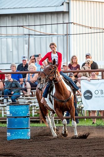 MIKAELA MACKENZIE / FREE PRESS

	
Alyssa Selman races on her horse, Duke, at the Denim &amp; Dust Barrel Racing Series in Carman on Tuesday, Aug. 13, 2024.

For Mike McIntyre story.