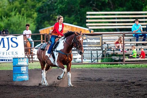 MIKAELA MACKENZIE / FREE PRESS

	
Alyssa Selman races on her horse, Duke, at the Denim &amp; Dust Barrel Racing Series in Carman on Tuesday, Aug. 13, 2024.

For Mike McIntyre story.