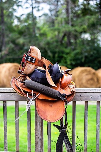 MIKAELA MACKENZIE / FREE PRESS

	
Alyssa Selman&#x573; custom saddle at her property near Graysville on Thursday, Aug. 8, 2024.

For Mike McIntyre story.