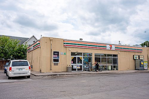 NIC ADAM / FREE PRESS
The 7-11 at Flora Ave &amp; Salter St pictured Wednesday. It&#x2019;s just one of the 10 7-11 locations proposed to close. 
240814 - Wednesday, August 14, 2024.

Reporter: Joyanne