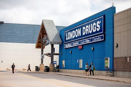 MIKAELA MACKENZIE / WINNIPEG FREE PRESS
	
London Drugs at St. Vital Centre on Friday, Aug. 16, 2024. 

For Gabby story.
Winnipeg Free Press 2024