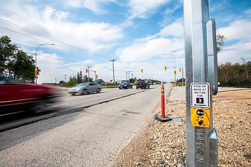 MIKAELA MACKENZIE / WINNIPEG FREE PRESS
	
New traffic signals at Brady Road and McGillivray Boulevard on Friday, Aug. 16, 2024. 

Winnipeg Free Press 2024