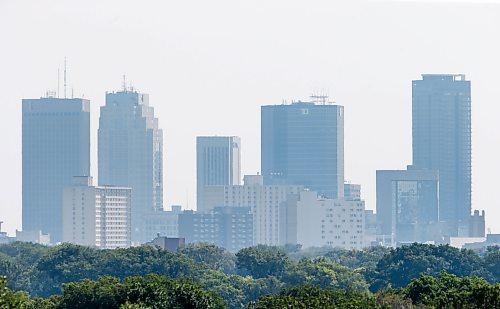 JOHN WOODS / WINNIPEG FREE PRESS
Forest fire smoke is seen over Winnipeg Sunday, August 18, 2024.

Re: ?