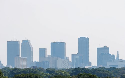 JOHN WOODS / WINNIPEG FREE PRESS
Forest fire smoke is seen over Winnipeg Sunday, August 18, 2024.

Re: ?