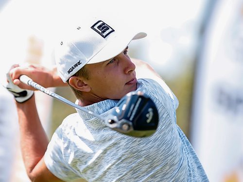 Grady Chuback, shown last summer, posted 10 birds in the first day of play for the juniors at the Tamarack at Clear Lake Golf Course. (John Woods/Winnipeg Free Press)