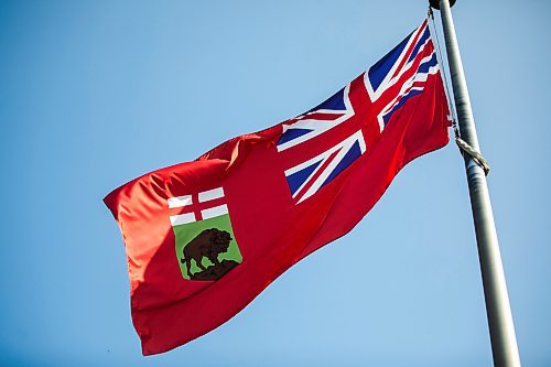 MIKAELA MACKENZIE / WINNIPEG FREE PRESS
	
The Manitoba flag flies in front of the Manitoba Legislative Building on Monday, Aug. 19, 2024. According to a Probe Research poll, 49% of Manitobans would support creating a new flag for the province.

Winnipeg Free Press 2024