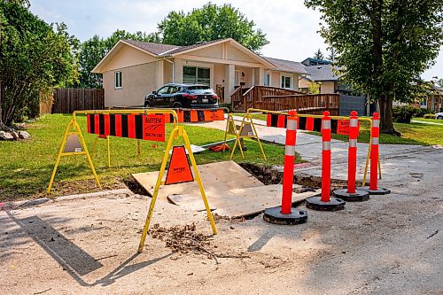 NIC ADAM / FREE PRESS
Construction on the corner of Augusta Dr. and Lakeside Dr. pictured Monday. Augusta Dr. Is blocked off from Lakeside Dr. to Forest Lake Dr.
240819 - Monday, August 19, 2024.

Reporter:?