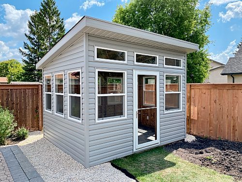 Marc LaBossiere / Free Press
A custom gazebo with 14 windows and a retractable glass-screened door was built adjacent to the recently refurbished deck. 