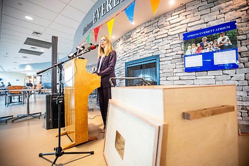 MIKAELA MACKENZIE / WINNIPEG FREE PRESS
	
St. Boniface Hospital president and CEO Nicole Aminot speaks at to the media about a time capsule remembering the COVID-19 pandemic and the healthcare workers that held steadfast during that time at the St. Boniface Hospital on Tuesday, Aug. 20, 2024.

Winnipeg Free Press 2024