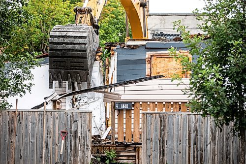 MIKAELA MACKENZIE / WINNIPEG FREE PRESS
	
A house at 558 Pritchard is demolished by the city on Thursday, Aug. 22, 2024.

For Joyanne story.
Winnipeg Free Press 2024