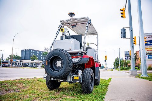 NIC ADAM / FREE PRESS
The city&#x2019;s new sidewalk surface testing vehicles on the sidewalk in front of 2855 Pembina Hwy. Friday.
240823 - Friday, August 23, 2024.

Reporter: Joyanne